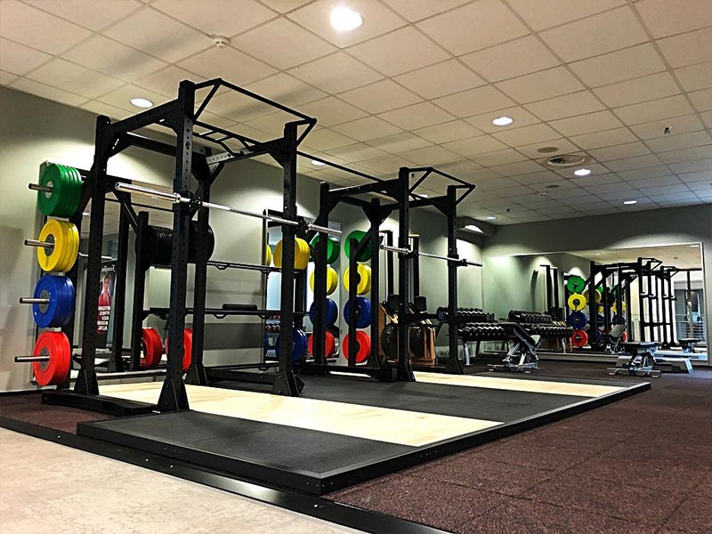 Gerätetraining bei Fitness First Ab auf die Trainingsfläche bei Fitness First!