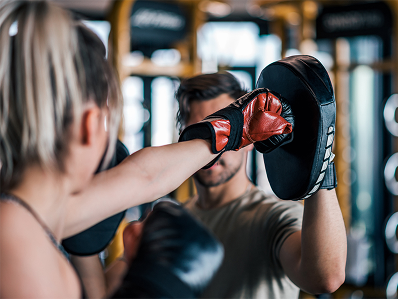 Technik-Training beim Kickboxen für Frauen Ziel beim Kickboxen für Frauen ist es unter anderem, dass du deine optimale Technik findest.