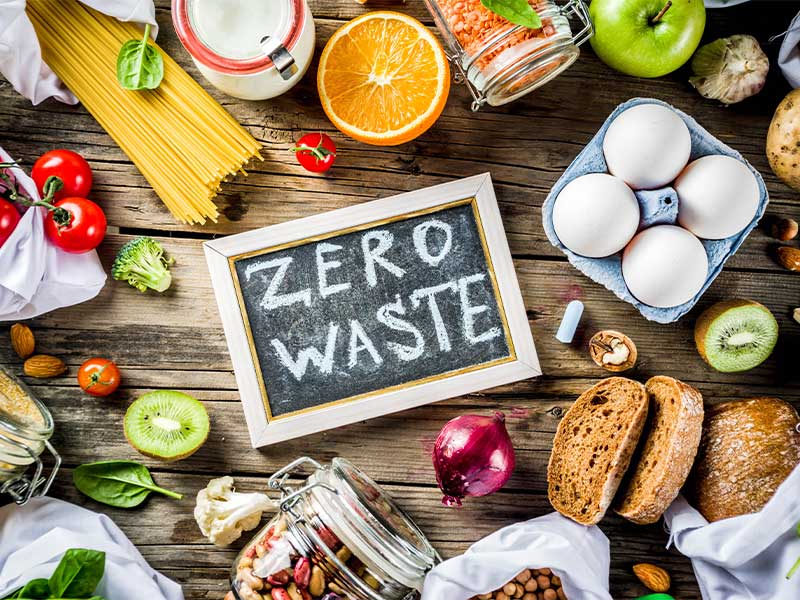 Food-Trends 2023: Zero Waste Mittlerweile steigen immer mehr Gastronomie-Betriebe auf den nachhaltigen Zero-Waste-Trend auf und kämpfen damit gegen Lebensmittelverschwendung.