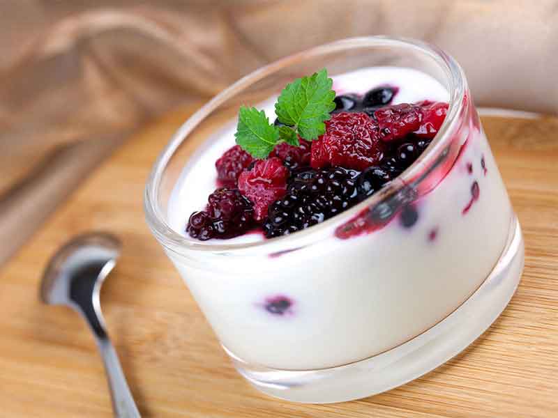 OMAD-Nachtisch: Griechischer Joghurt mit Beeren & Nüssen OMAD-Nachtisch: Griechischer Joghurt mit Beeren & Nüssen