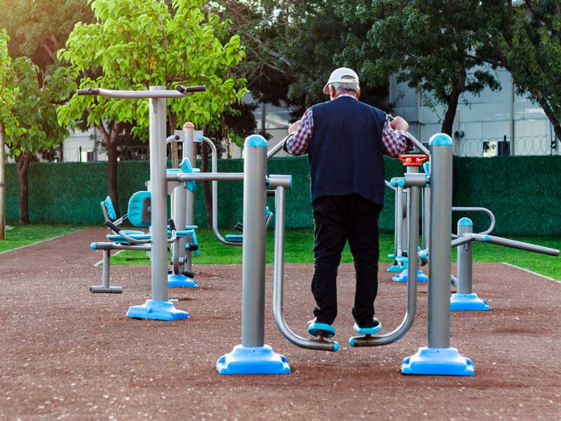 Du hast vielleicht schon mal die wetterfesten Geräte aus Edelstahl für verschiedene Outdoor-Übungen gesehen?