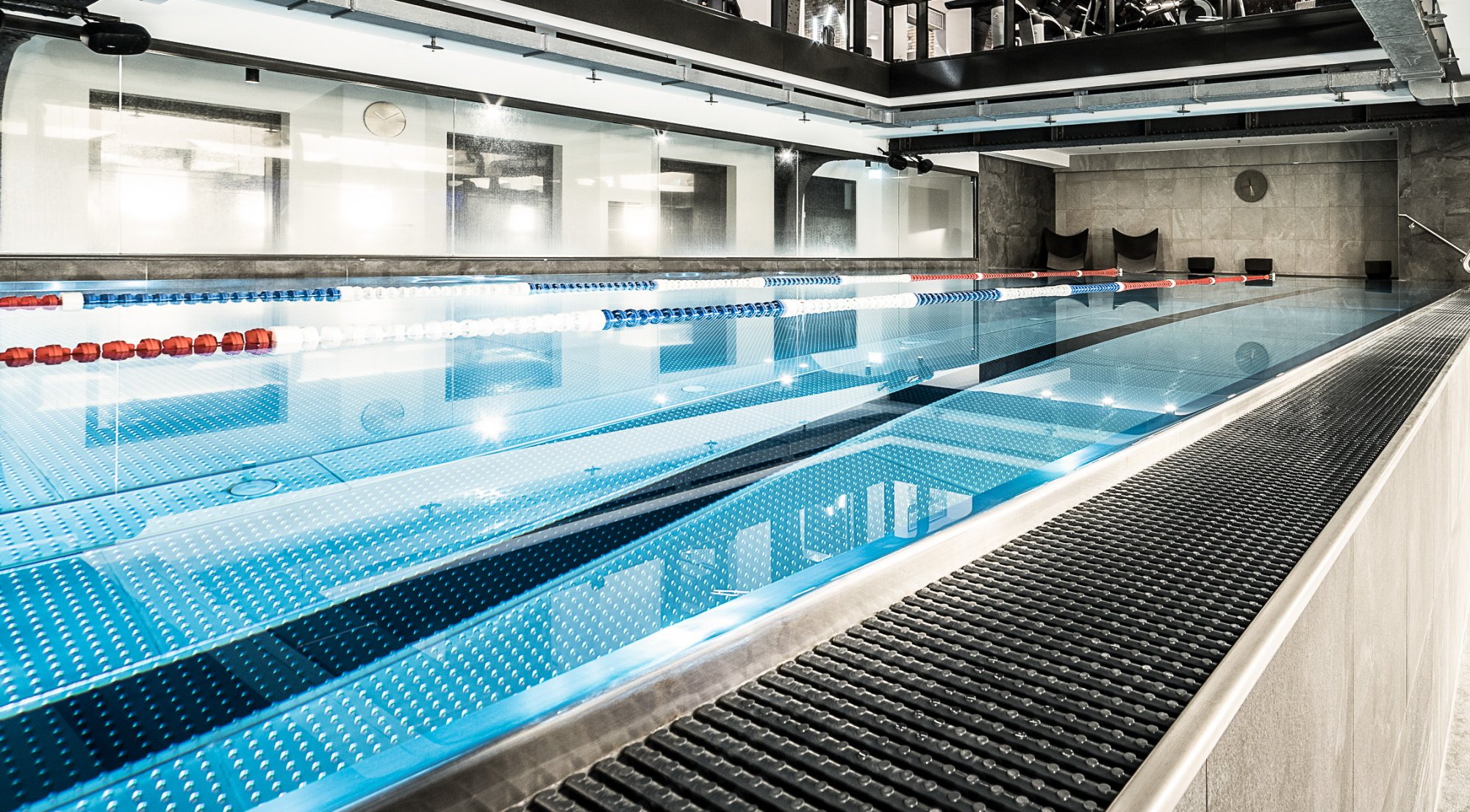 Fitness First Hamburg Stephansplatz pool