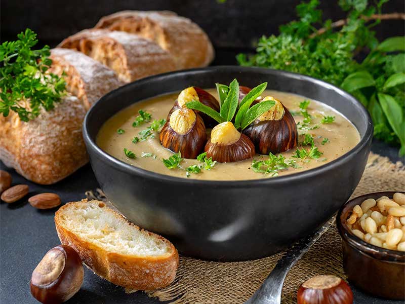 Cremige Maronen-Suppe