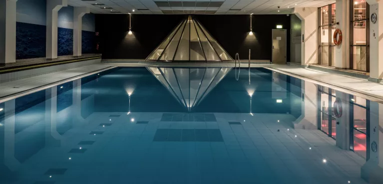 Fitnessstudio mit Pool in Köln