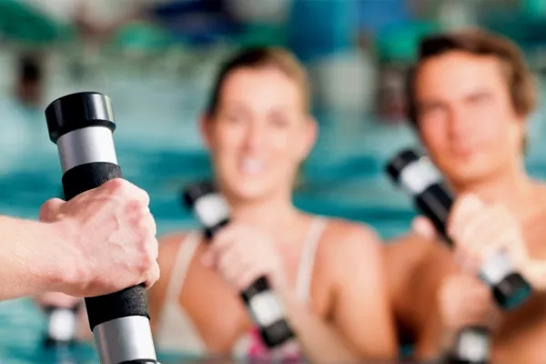 Kurse für Aqua Fitness bei Fitness First in Bielefeld Kurse für Aqua Fitness bei Fitness First in Bielefeld