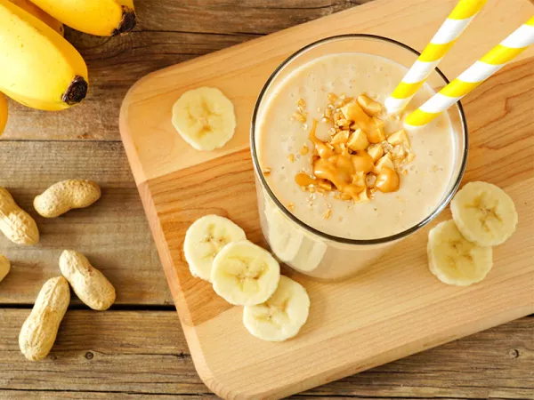 Fitness-Smoothies: Rezepte & Tipps für dein (Sommer-)Workout