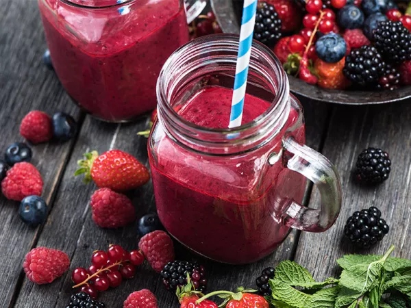 Fitness-Smoothies: Rezepte & Tipps für dein (Sommer-)Workout