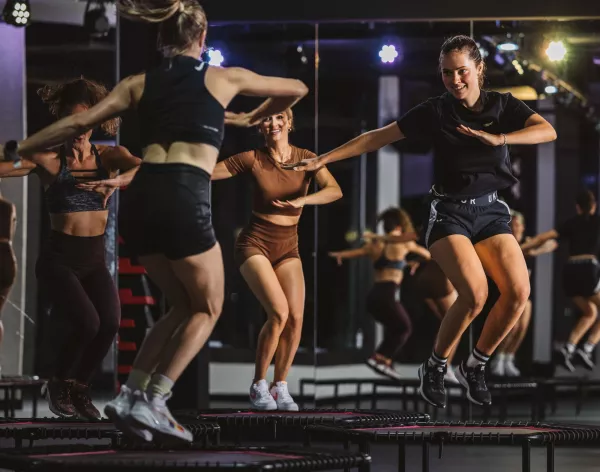 Jumping Fitness für jedes Fitnesslevel