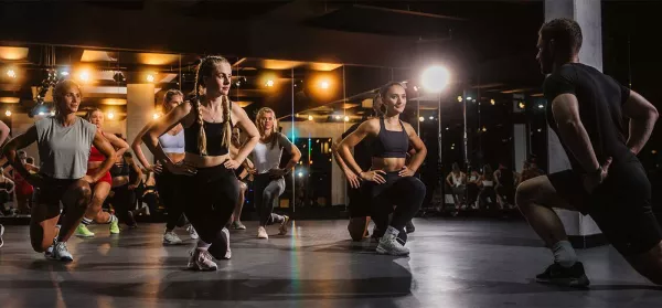Lunges(-Übungen): So machst du Ausfallschritte richtig! 