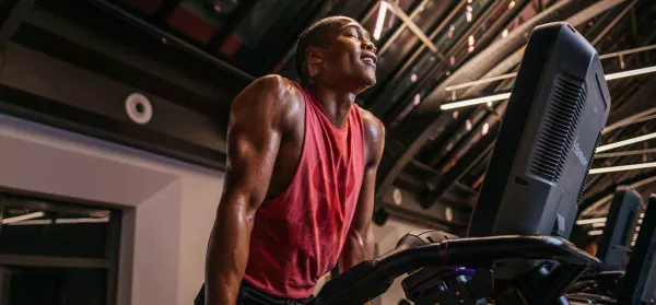 Sport bei Hitze: Die besten Trainings-Methoden & Tipps