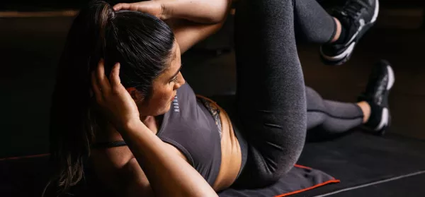 Core-Übungen für dein Rumpftraining im Gym oder zu Hause 