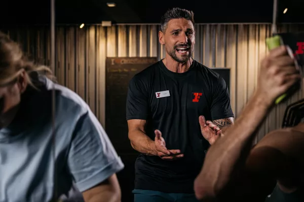 Fitness First Trainer motiviert