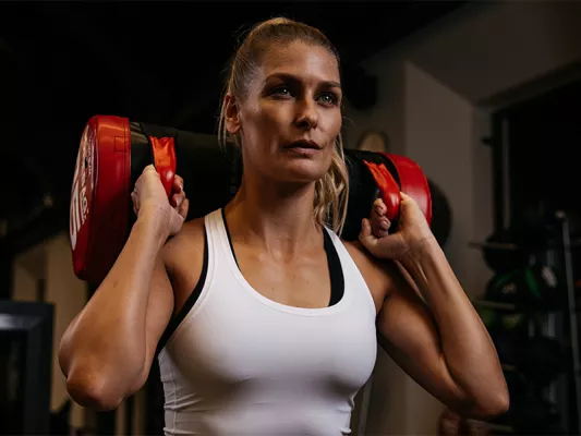 Me-Time bei Fitness First Zu Hause ist immer was los und Ruhe ist ein Fremdwort? Bei Fitness First kannst du entspannt trainieren, Stress abbauen, alles andere vergessen und musst mit niemandem reden, wenn du es nicht willst.