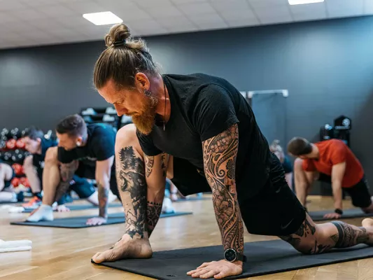 Ischiocrurale Muskulatur, Hamstrings-Verletzungen, Übungen & FAQ.