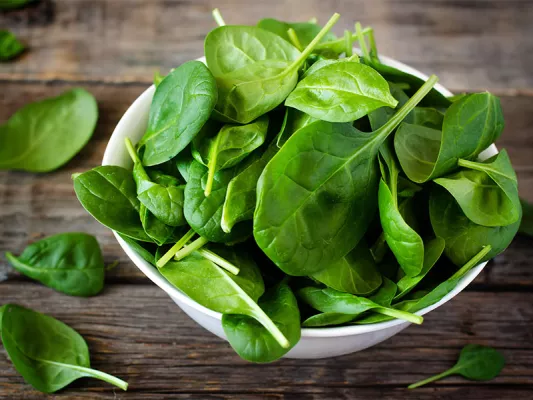 Lebensmittel mit Eisen: Spinat.