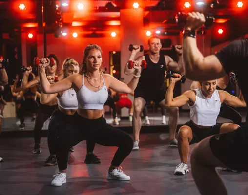 Vorteile von HILIT und wie es funktioniert, Beispiel-Übungen + Intervalltraining bei Fitness First.